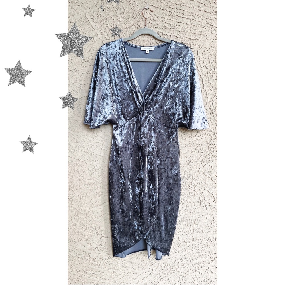 THE VANITY ROOM Crushed Velvet Twist Dress